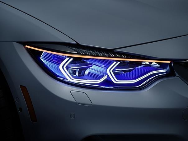 BMW M4 Concept Iconic Lights - die helle Freude am Fahren